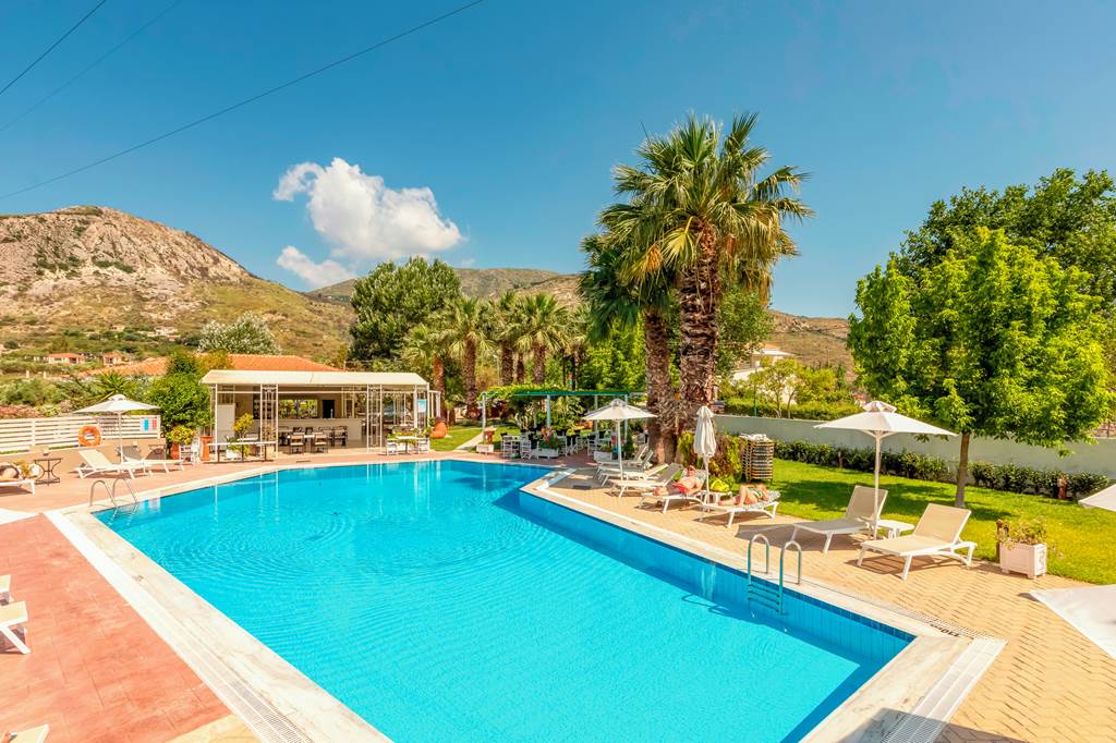 EFL_78418_Mythos_Apartments_0619_03.jpg