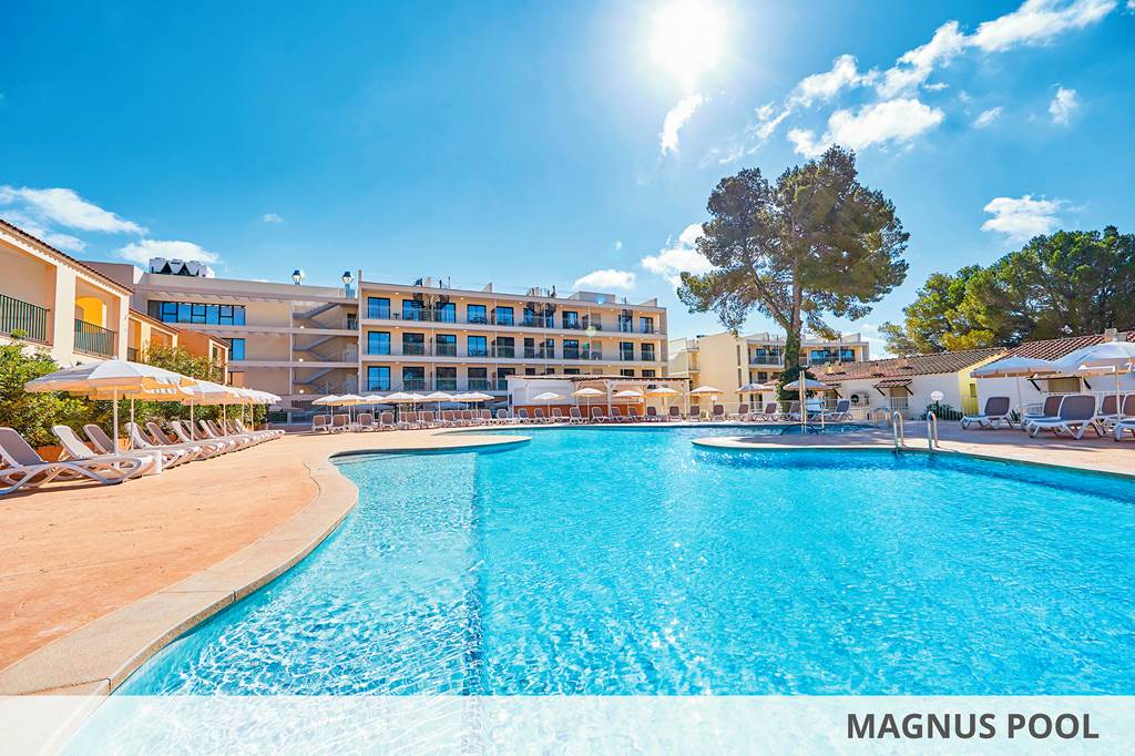 PMI_73473_FERGUS_Club_Europa_0321_06.jpg
