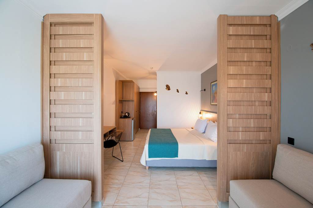 CHQ_80642_Selini_Suites_0224_20.jpg