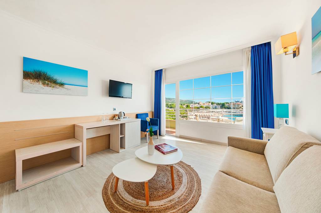 PMI_74006_Agua_Beach_Hotel_1023_13.jpg