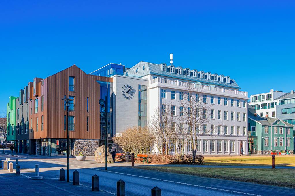 KEF_87711_Iceland_Parliament_hotel_Curio_Collection_by_Hilton_0624_02.jpg