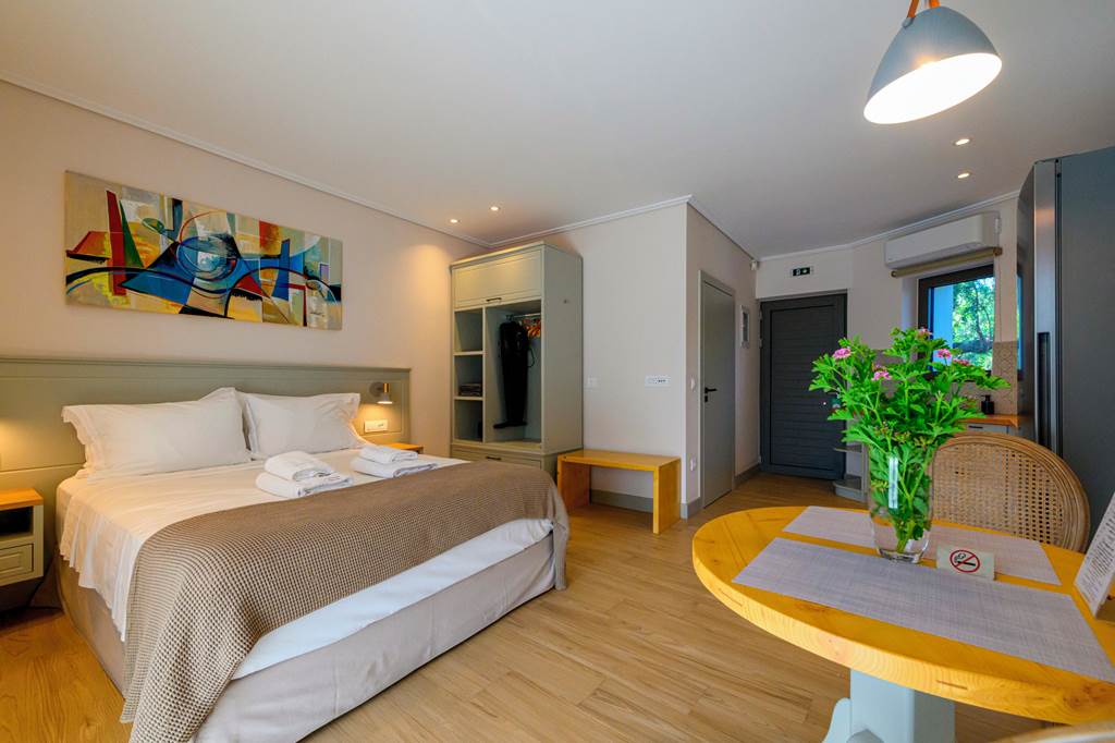 KLX_85488_Kannas_Luxury_Suites_0524_04.jpg