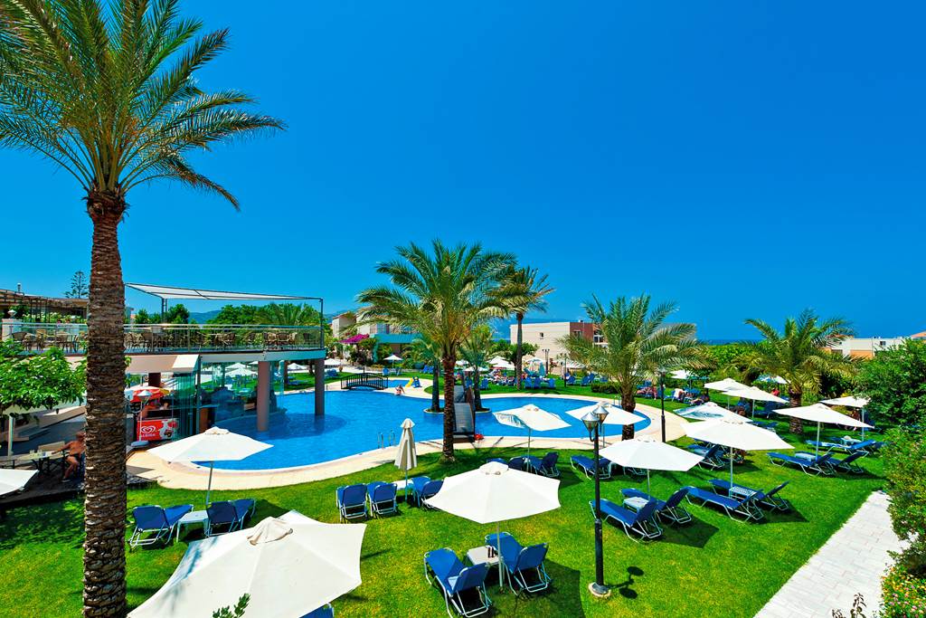 CHQ_80642_Selini_Suites_0519_05.jpg