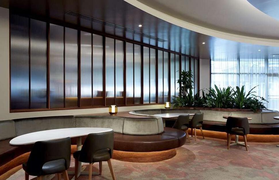 Doubletree-by-Hilton-Montreal-14.jpg