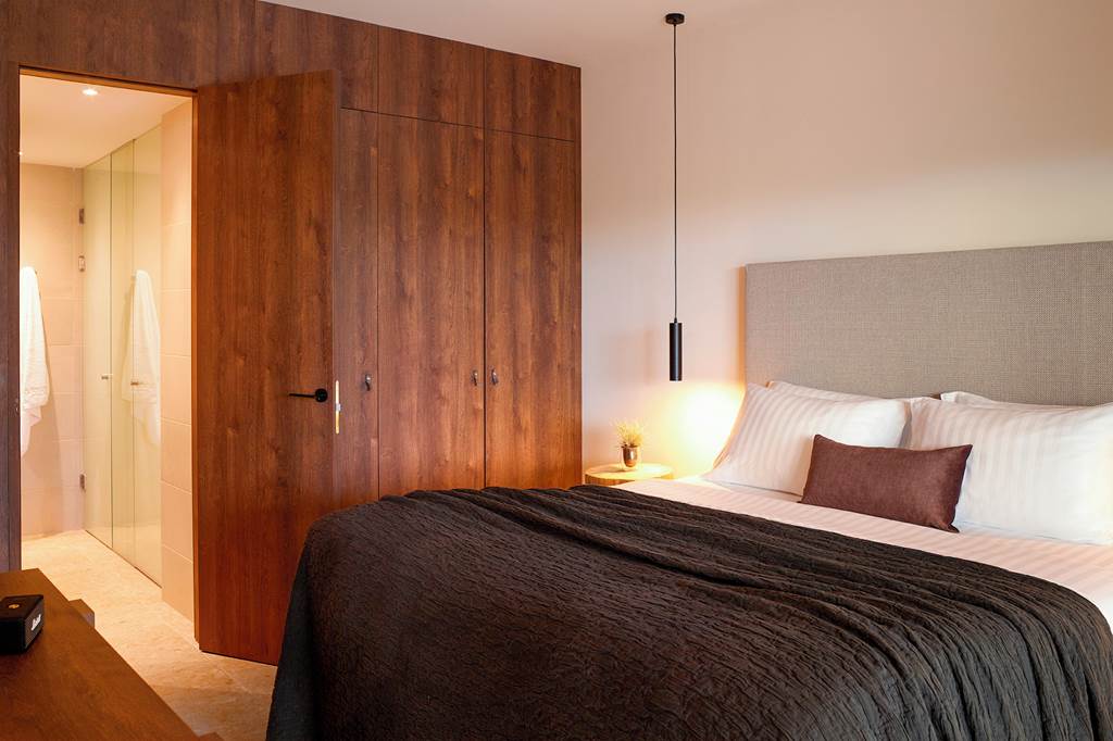 CHQ_83613_Asterion_Suites_&_Spa_0223_08.jpg