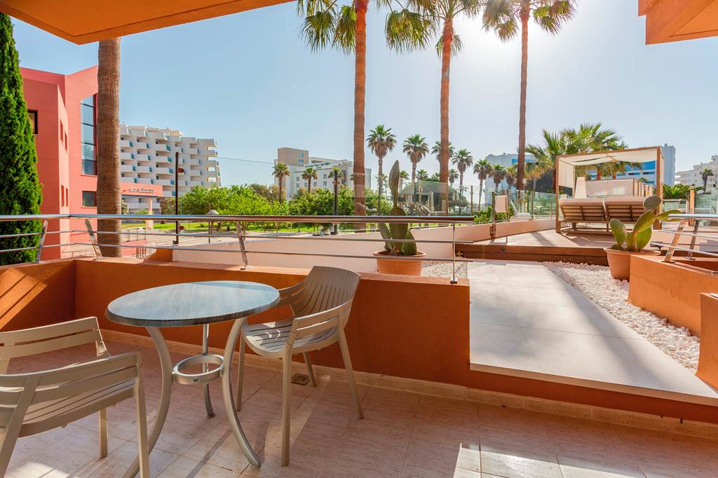 PMI_83361_Marins_Beach_Club_0823_04.jpg