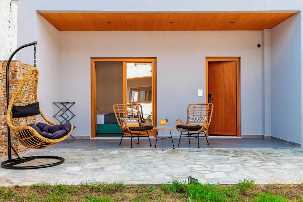 JSI_82490_Olia_Green_Residence_1123_01.jpg