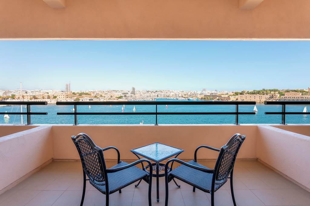 MLA_72812_Grand_Hotel_Excelsior_0224_03.jpg