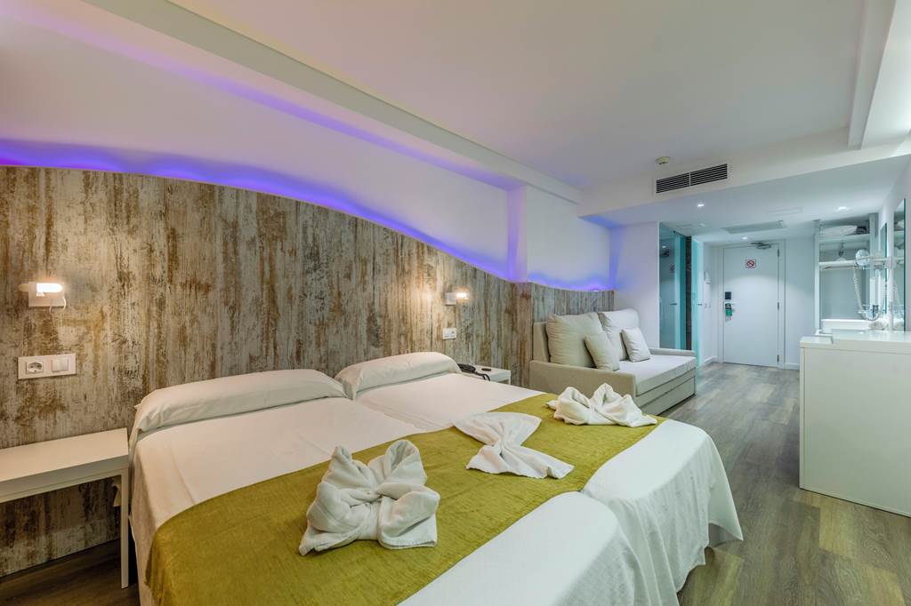PMI_87744_Hotel_Triton_Beach_0524_12.jpg