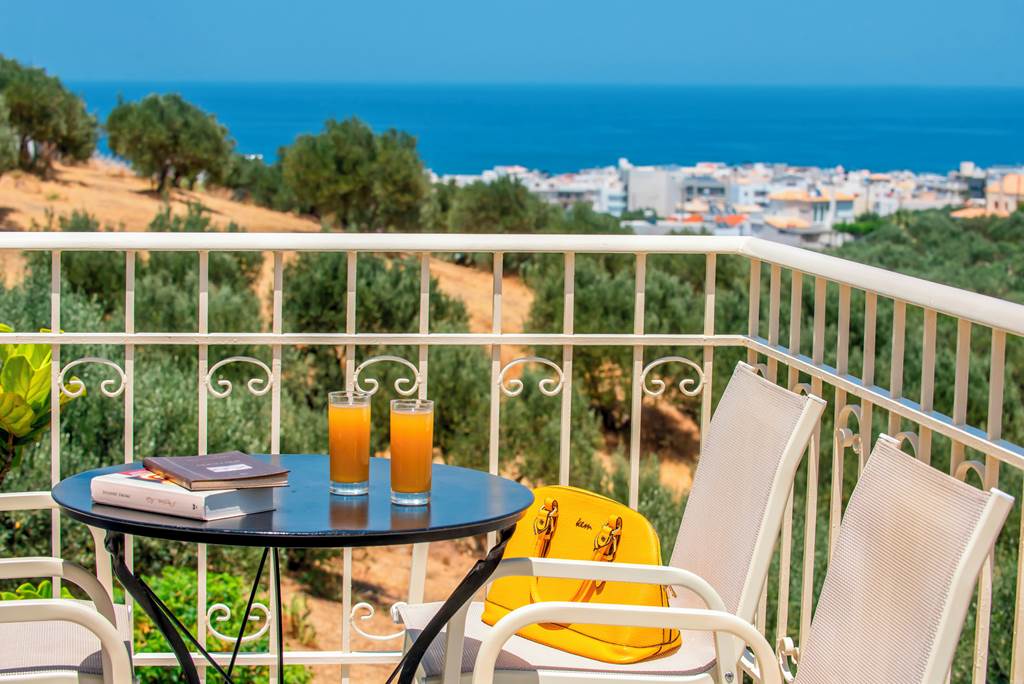 HER_74818_Lofos_Apartments_1022_01.jpg