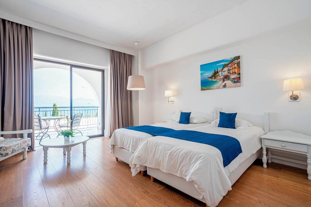 KLX_82556_Sunrise_Village_Beach_Hotel_1121_04.jpg