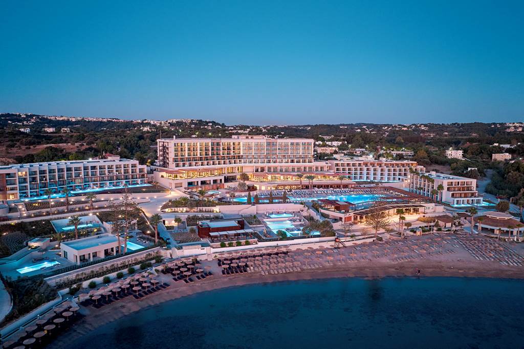 RHO_86482_Helea_Family_Beach_Resort_1123_48.jpg