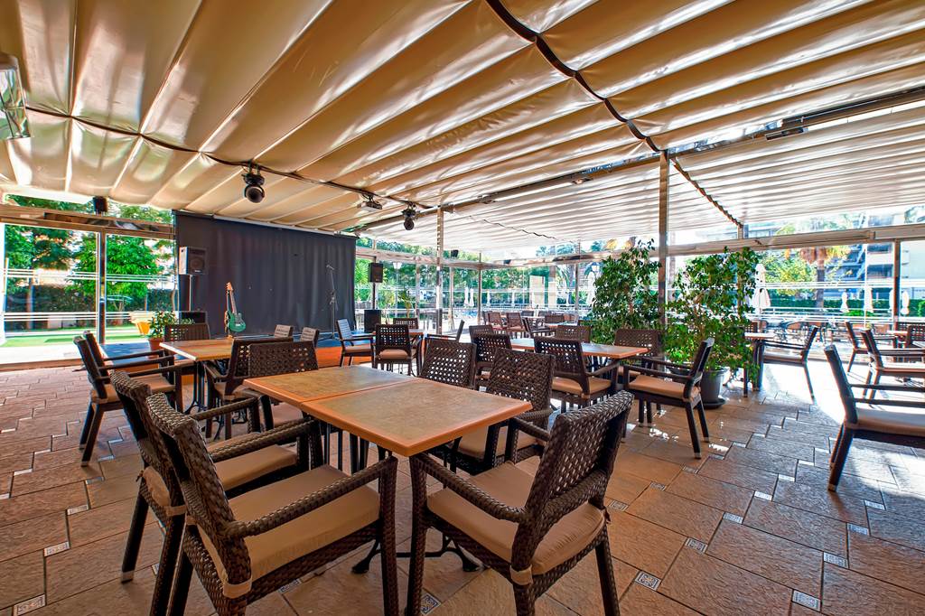 REU_71908_Pineda_Park_Apartments_1220_17.jpg
