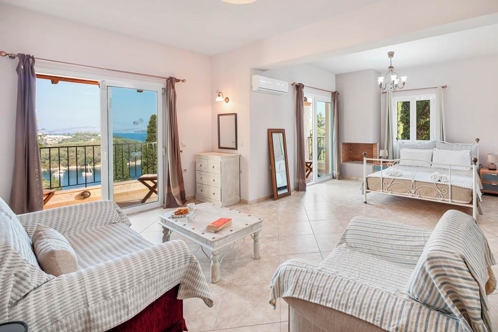 CFU_86438_Villa_Agni-Stefania_1123_04.jpg