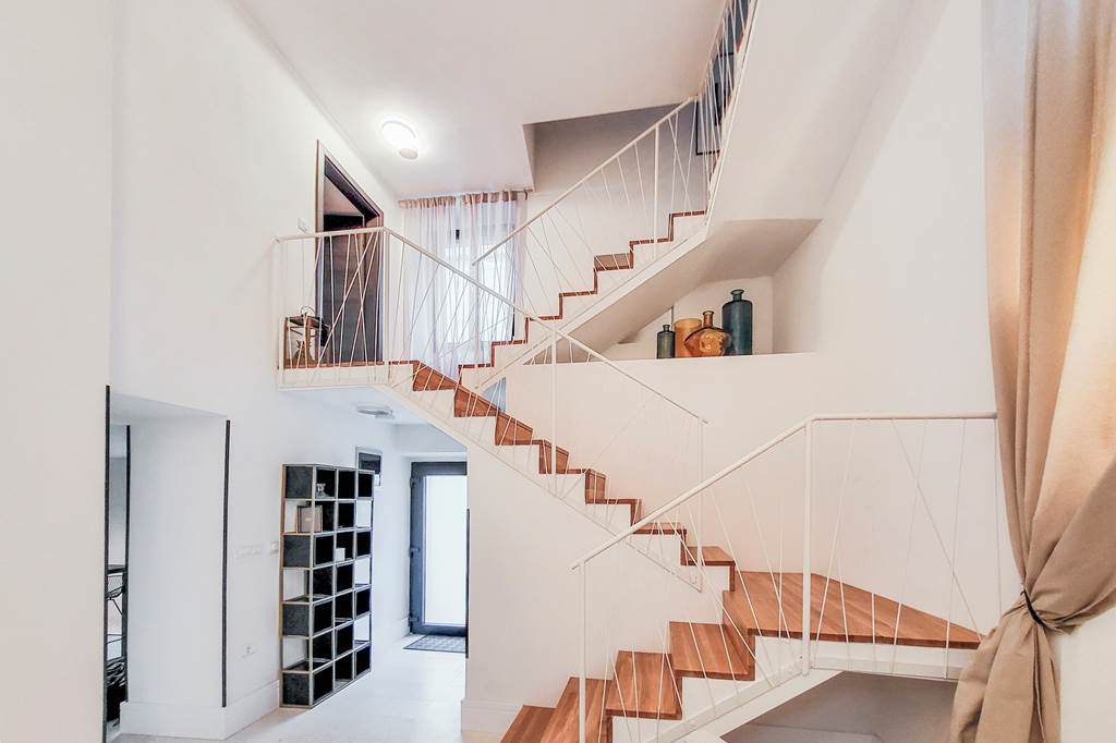 PUY_87619_Villa_Stone_Heights_0524_03.jpg