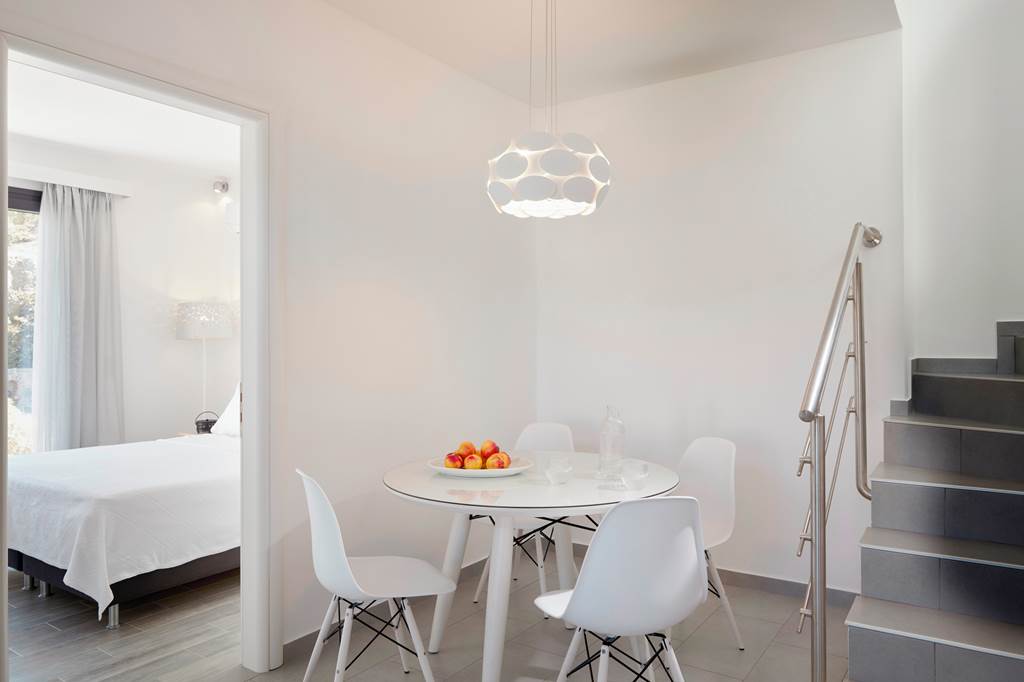 MJT_86483_Eleia_Seafront_Villas_1223_14.jpg