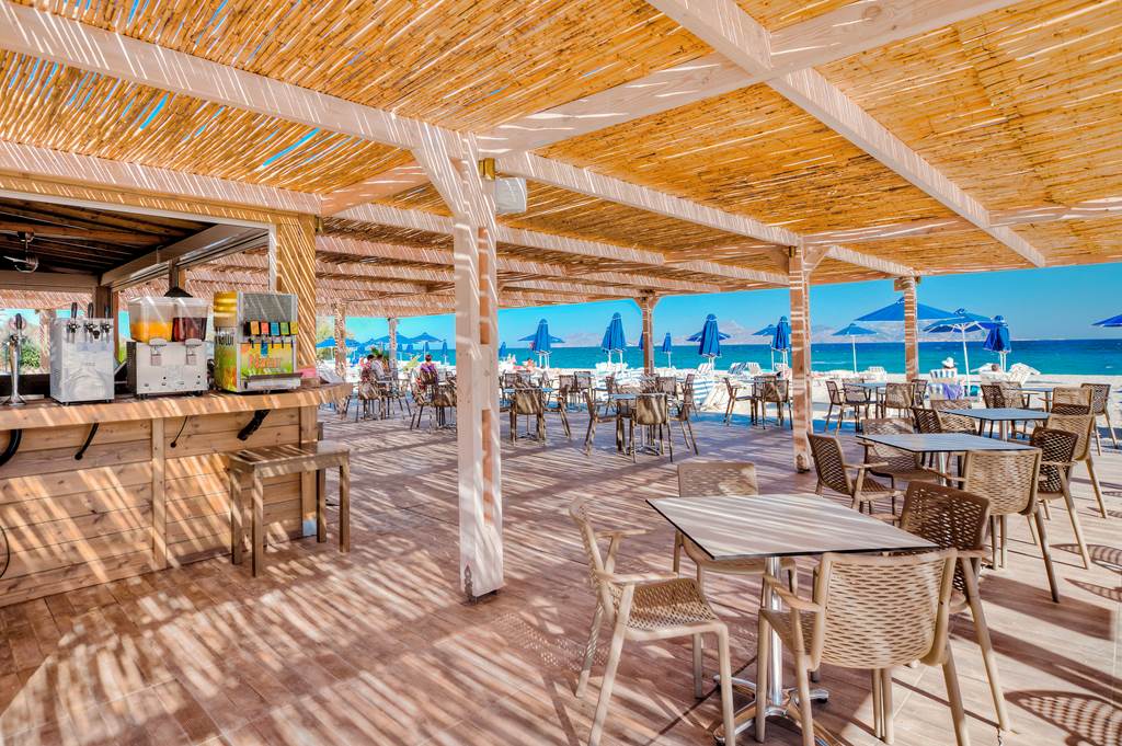 KGS_84166_Caravia_Beach_0922_35.jpg