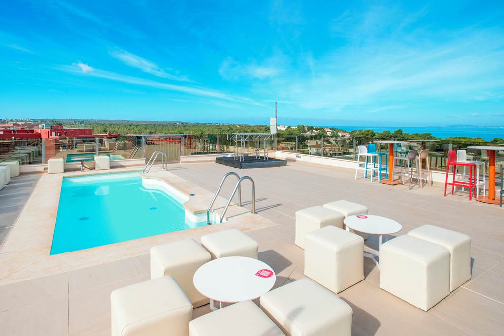 PMI_86620_MLL_Mediterranean_Bay_0724_09.jpg