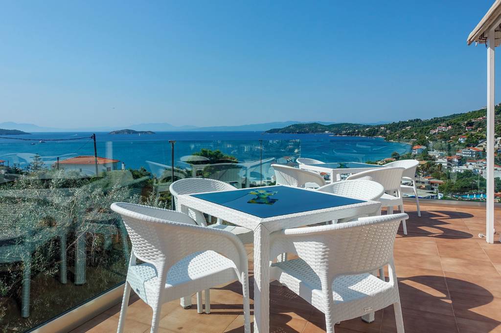 JSI_82440_Hotel_Rene_0820_08.jpg