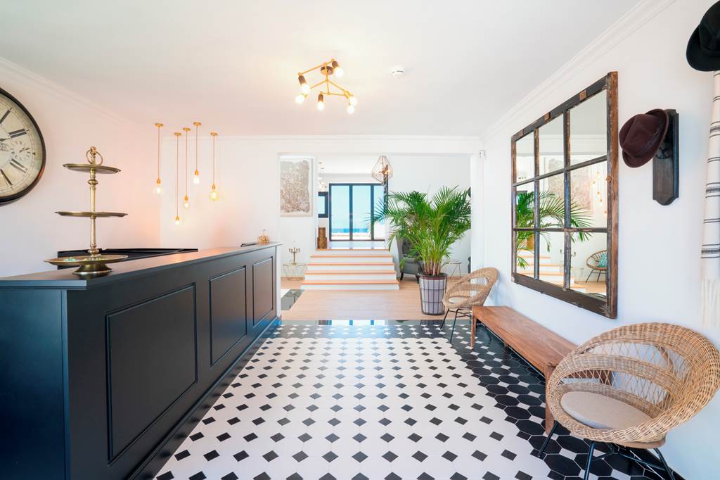 ACE_88347_Apartamentos_La_Concha_Boutique_1024_02.jpg