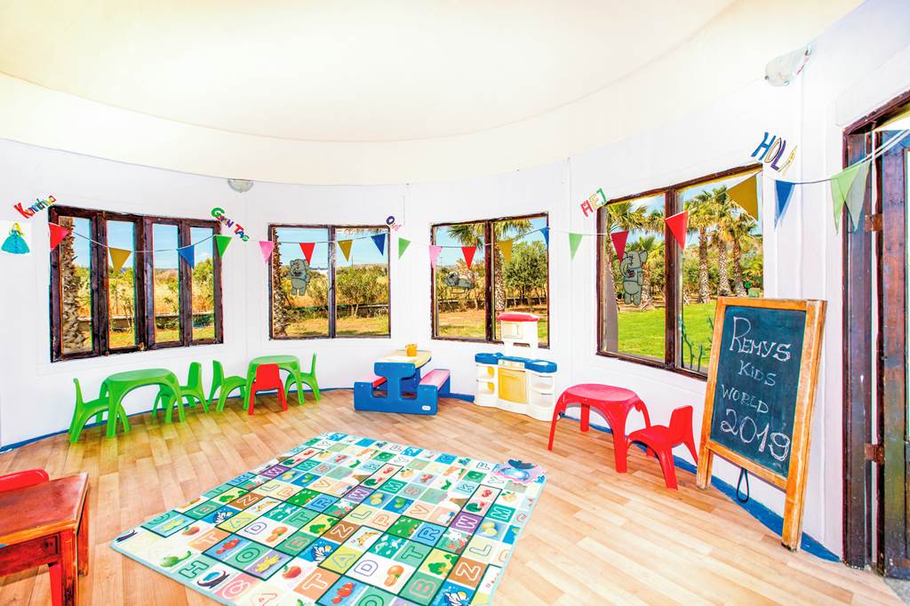 KGS_73004_Sovereign_Beach_Hotel_0619_23.jpg