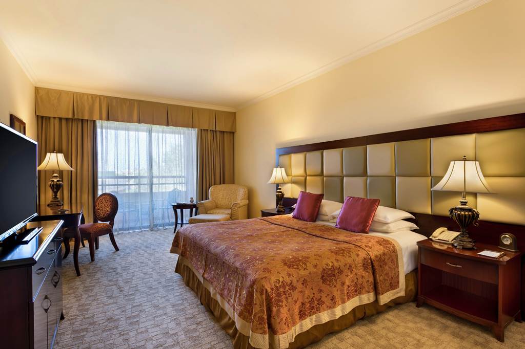 MLA_72812_Grand_Hotel_Excelsior_0224_06.jpg