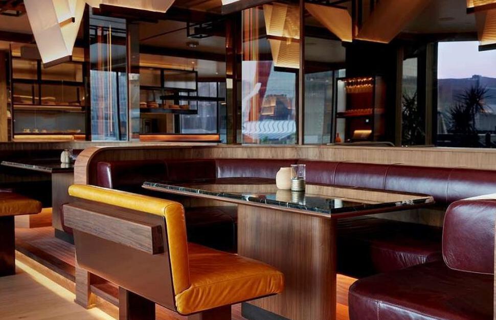 Doubletree-by-Hilton-Montreal-11.jpg