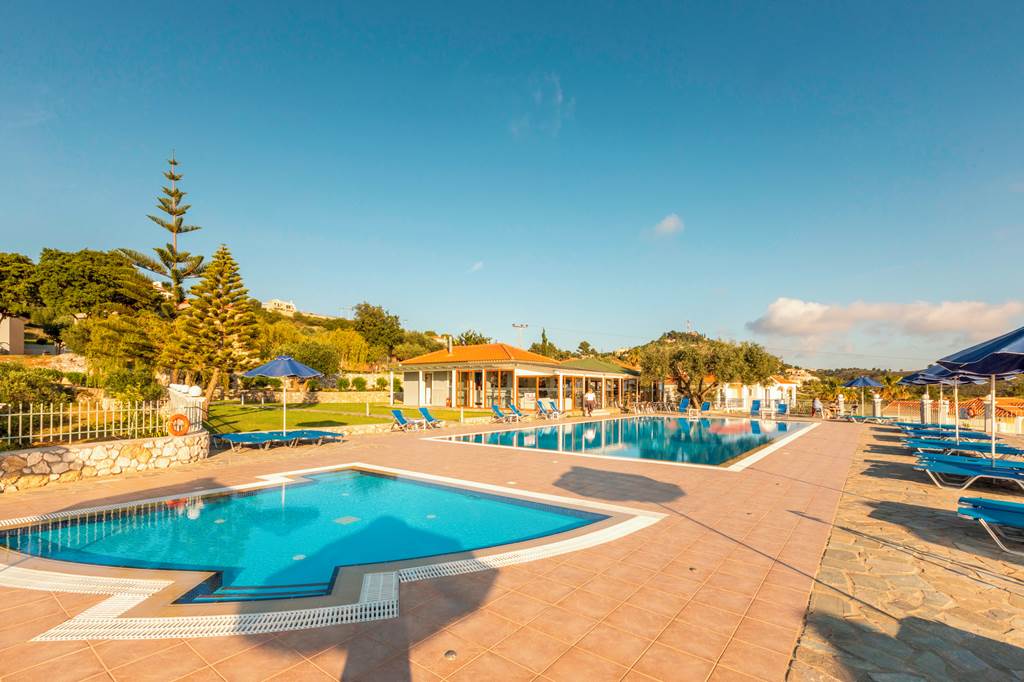 EFL_79843_Panorama_Village_0619_03.jpg