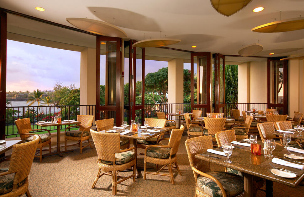 The-Outrigger-Kona-Resort-Spa-8.jpg
