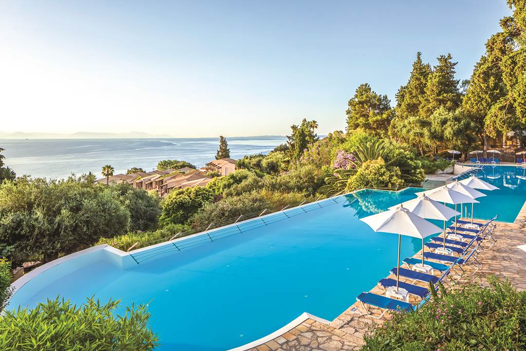 A_CFU_68862_AEOLOS_BEACH_0814_01.jpg