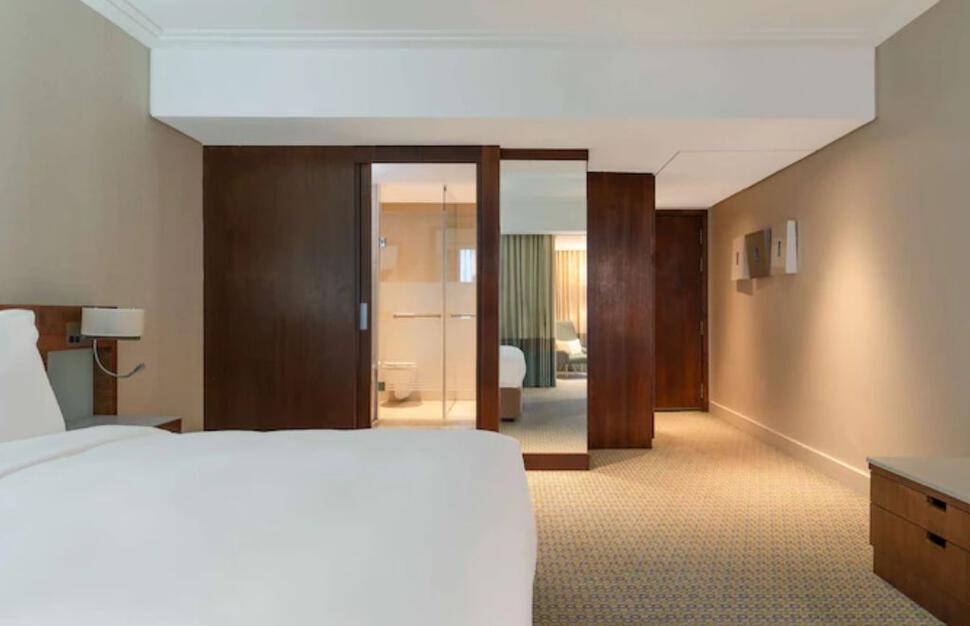 Radisson-Blu-Hotel-Sandton-8.jpg