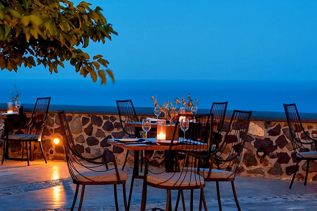JTR_83988_Amber_Light_Villas_0123_02.jpg
