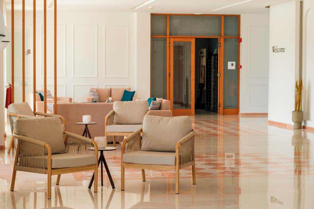 CFU_82795_Athina_Hotel_0723_09.jpg