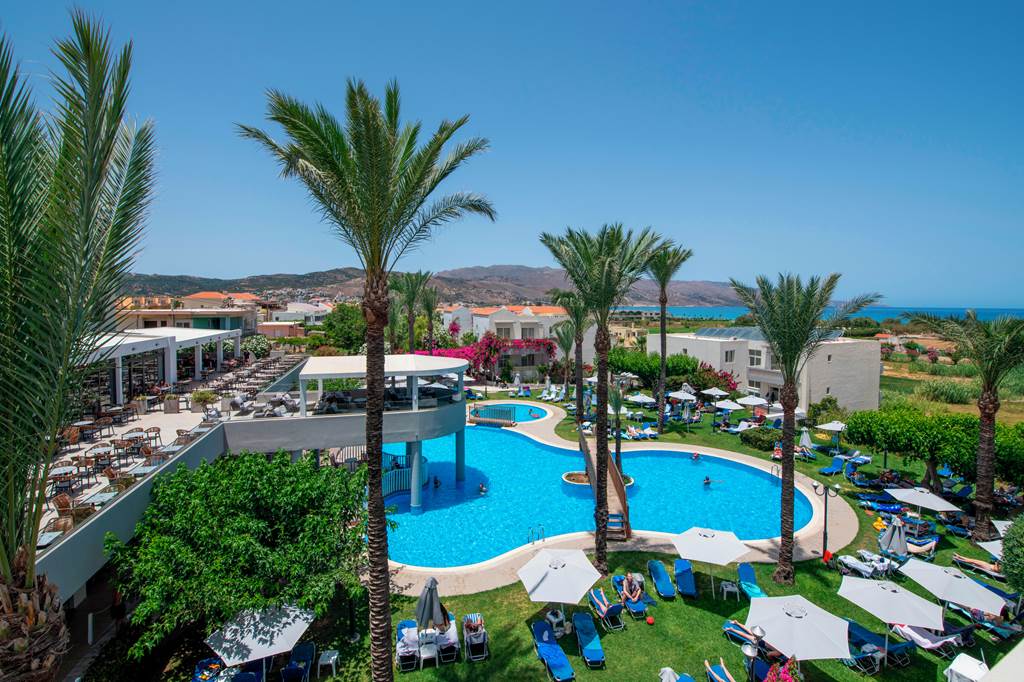 CHQ_80642_Selini_Suites_0724_01.jpg