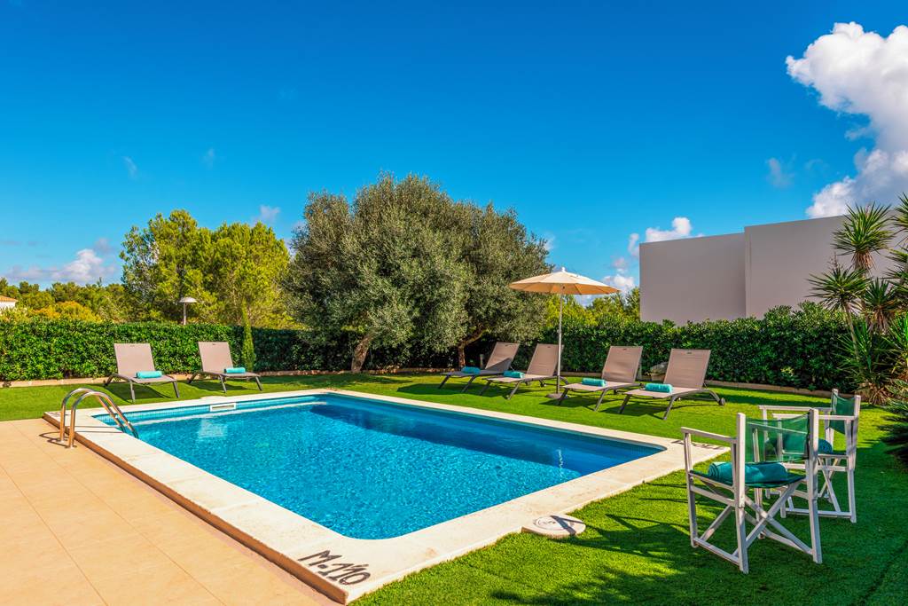 MAH_84876_Villa_Rachel_Menorca_0225_01.jpg