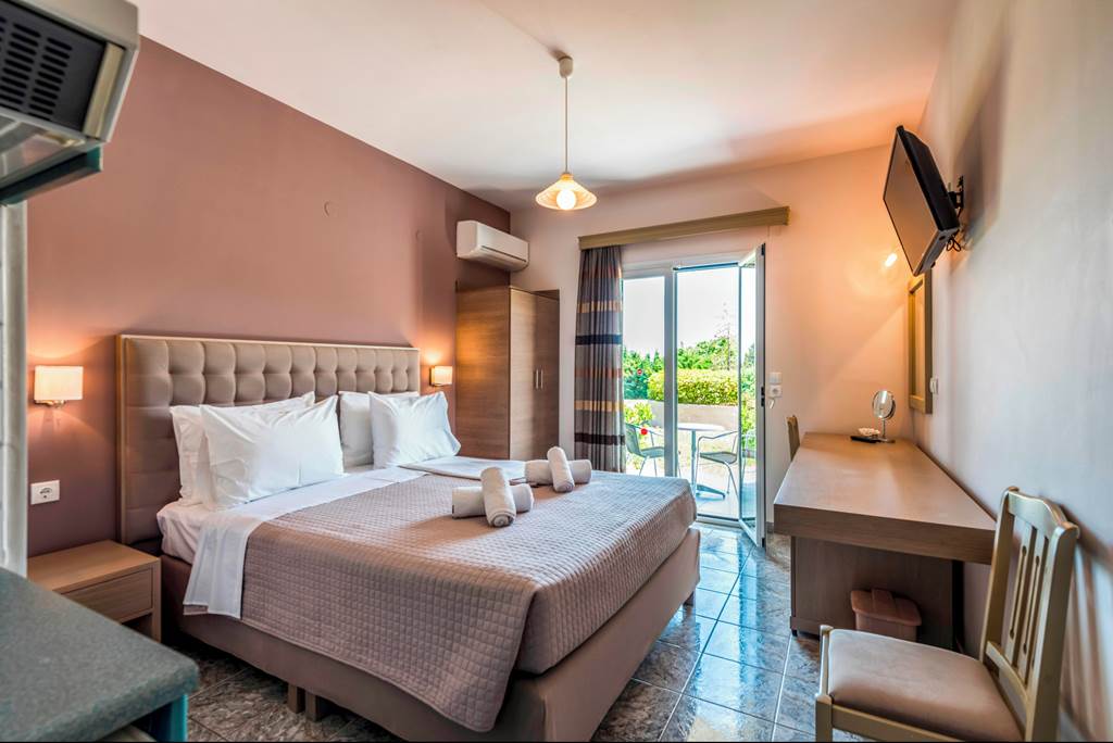 EFL_83532_Philoxenia_Studios_&_Apartments_0122_06.jpg