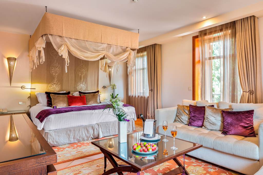 NCE_86958_Hotel_Tiara_Yaktsa_1223_05.jpg