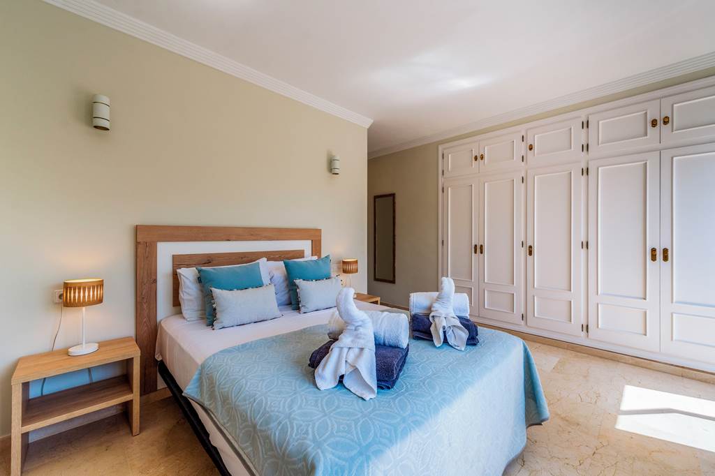 AGP_86123_Villa_Moongate_0923_07.jpg