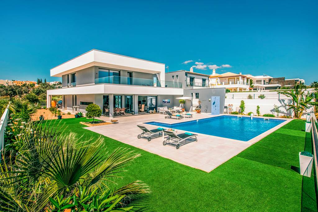 FAO_84485_Villa_Sunset_Vista_1122_15.jpg