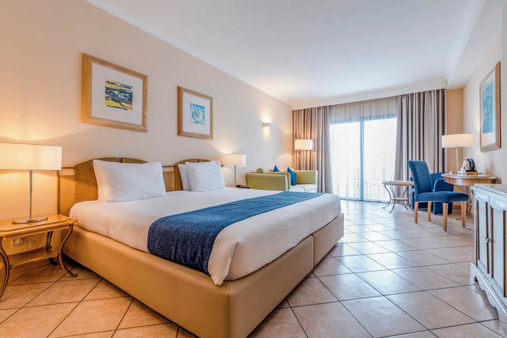 MLA_72196_Maritim_Antonine_Hotel_1224_24.jpg