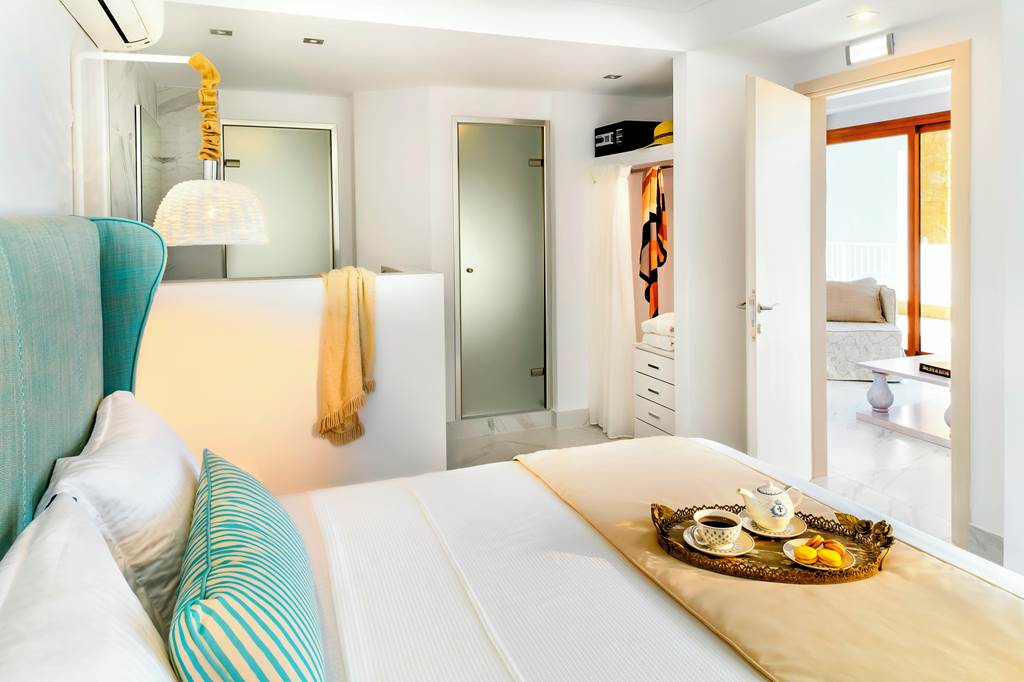SKG_81180_Villa_D'oro_Luxury_Villas_&_Suites_1019_17.jpg