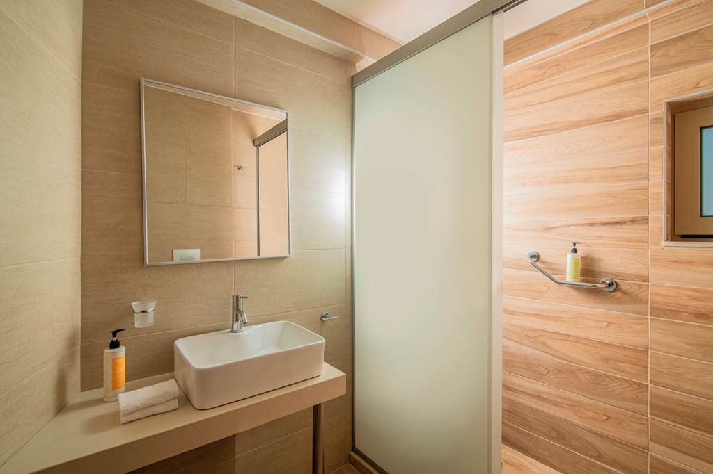 HER_74818_Lofos_Apartments_0724_04.jpg