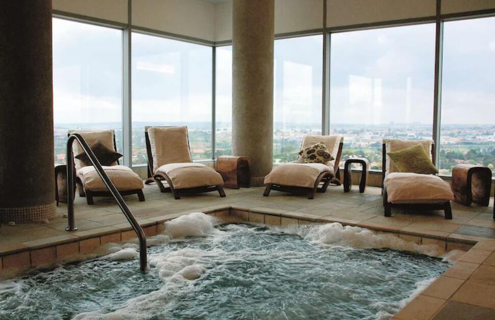 Radisson-Blu-Hotel-Sandton-13.jpg