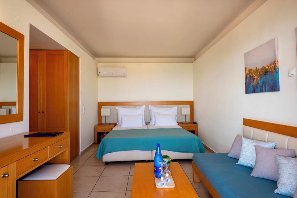 HER_83391_Ariadne_Beach_Hotel_1123_18.jpg