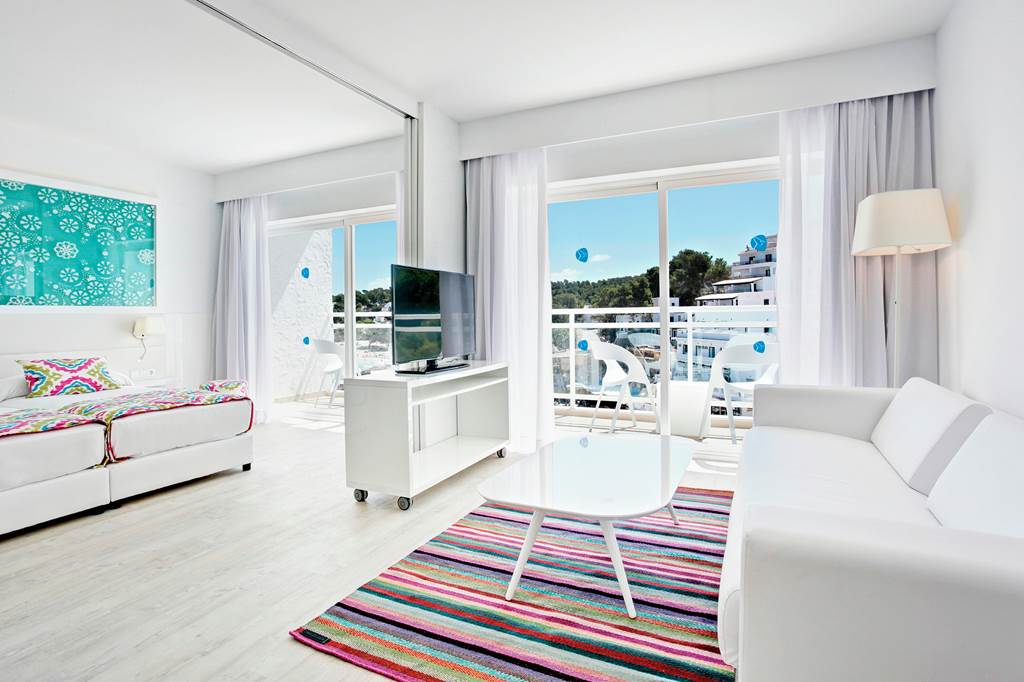IBZ_86210_Grupotel_Ibiza_Beach_1023_18.jpg
