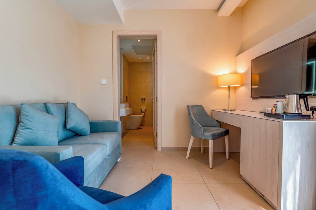 MLA_72196_Maritim_Antonine_Hotel_1224_16.jpg