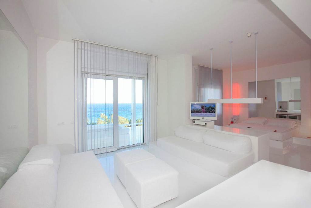 AYT_87642_Hotel_SU_0624_02.jpg