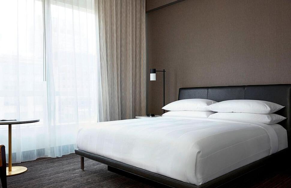 New-York-Marriott-at-the-Brooklyn-Bridge-11.jpg