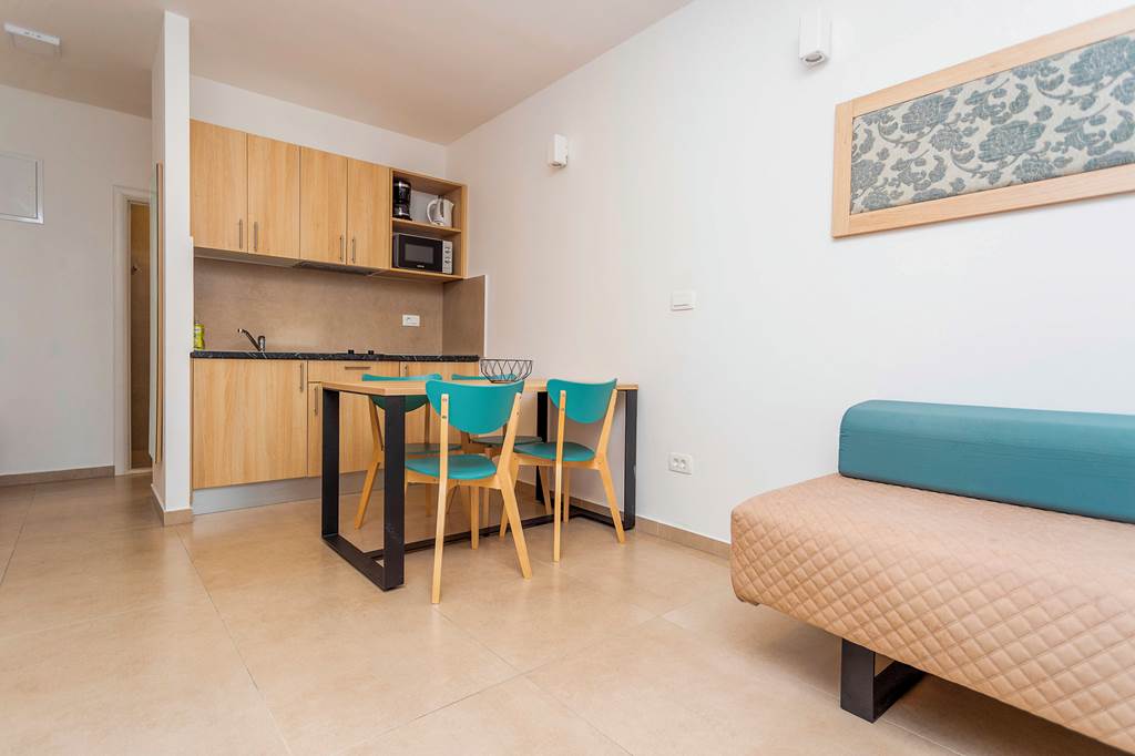 SPU_85747_Apartments_Medena_Trogir_0723_20.jpg