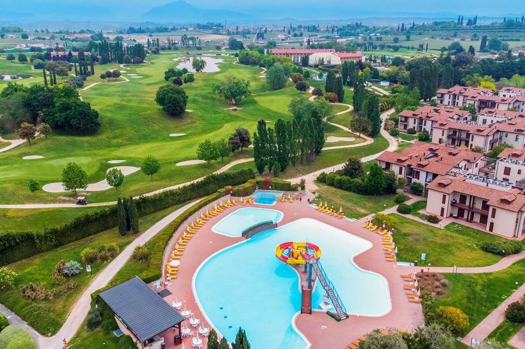 VRN_86964_Residence_Eden_1223_09.jpg